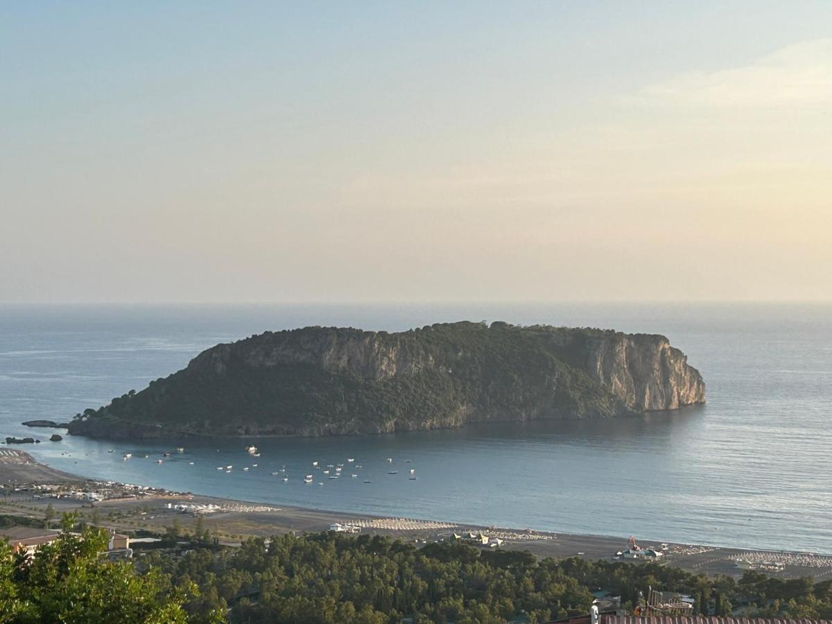 Villa Loren Praia a Mare Buitenkant foto
